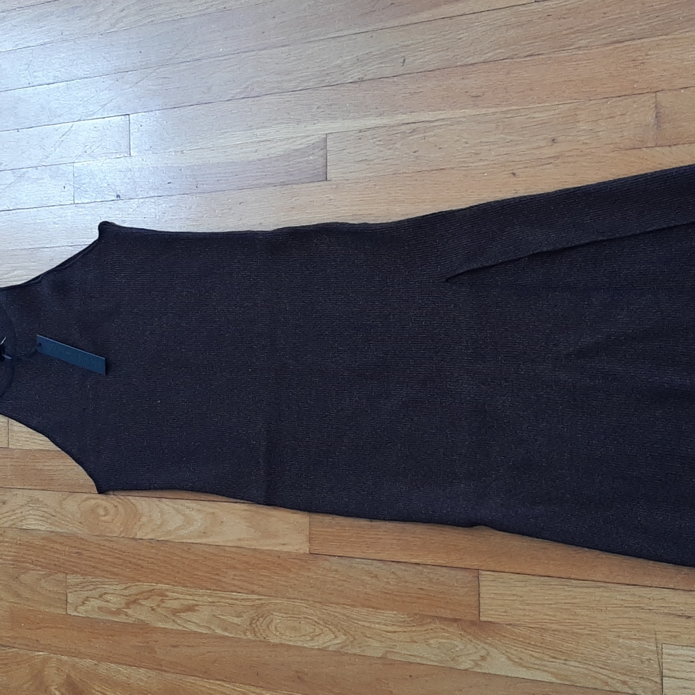 House of Harlow dress... new with tags never worn!